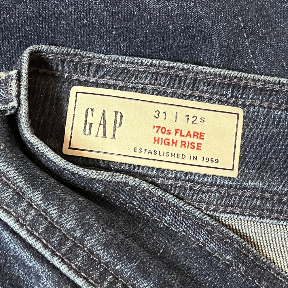 GAP 70s flare high rise denim jeans women’s size 31 / 12 short - Picture 5 of 5